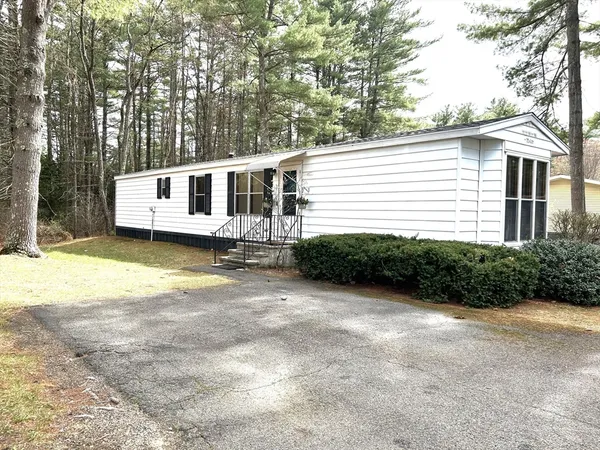$149,900 | 11 Jeri Drive, Athol, MA 01331