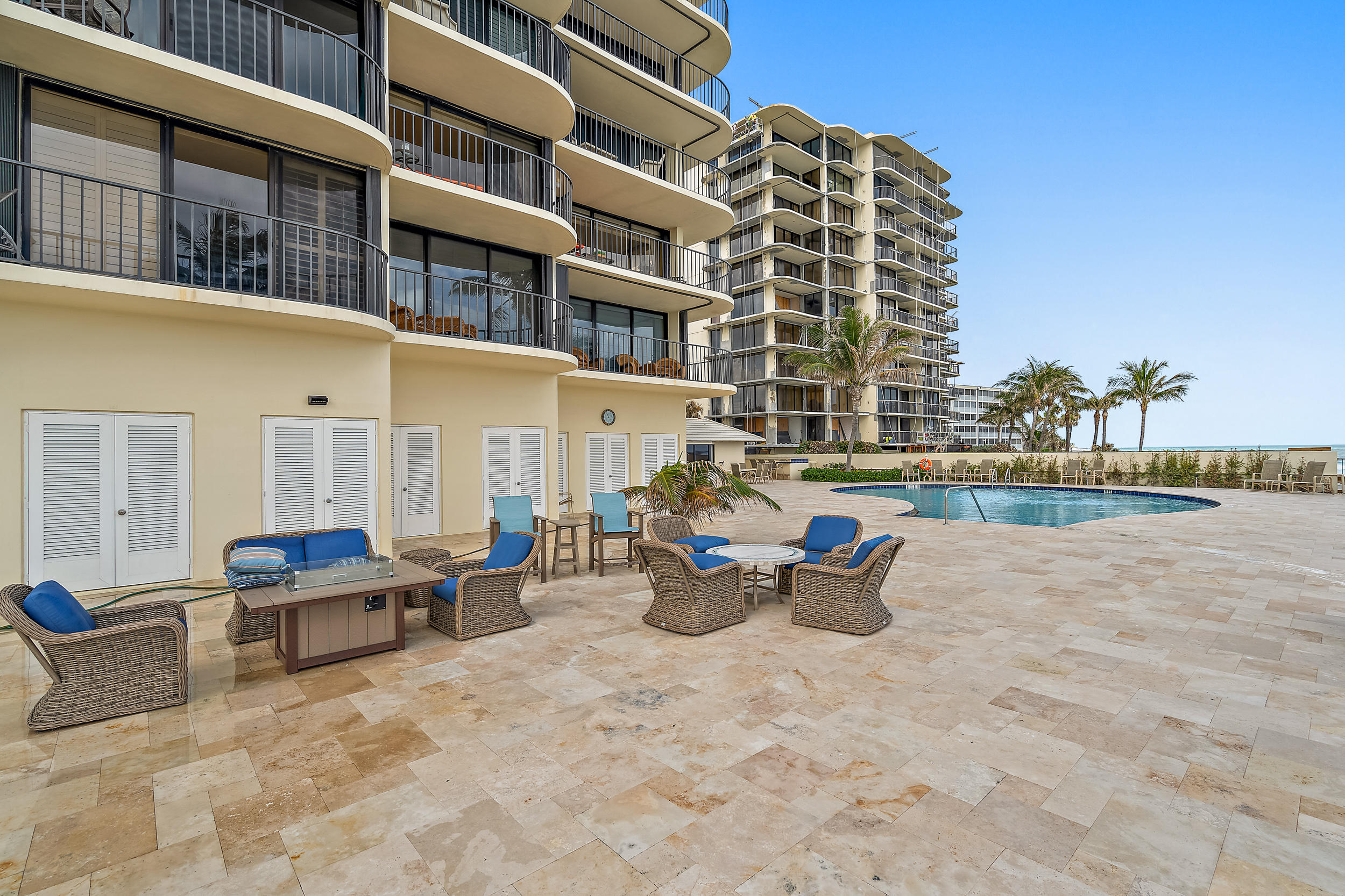 100 South Beach Road, Unit 604 Tequesta, FL 33469 - Photo 23 of 24 Pool Area