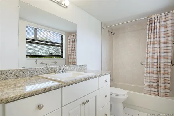 $180,000 | 2083 Northeast Collins Circle, Unit 81, Jensen Beach, FL 34957