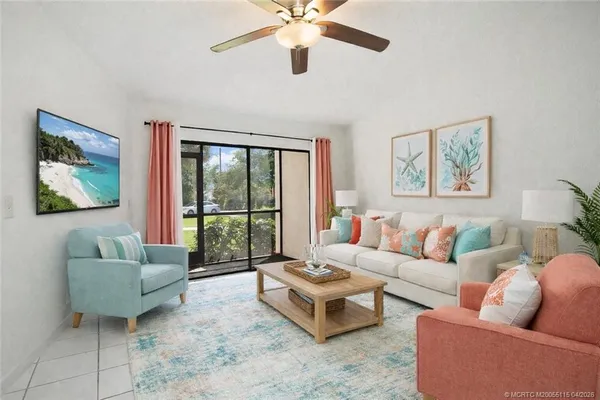 $180,000 | 2083 Northeast Collins Circle, Unit 81, Jensen Beach, FL 34957