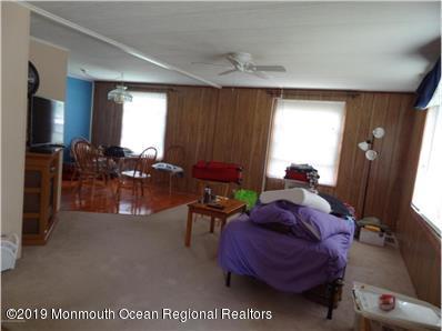 579 Cherin Road Freehold, NJ 07728 - Photo 4 of 16 21718424-3