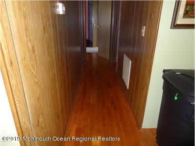 579 Cherin Road Freehold, NJ 07728 - Photo 7 of 16 21718424-7
