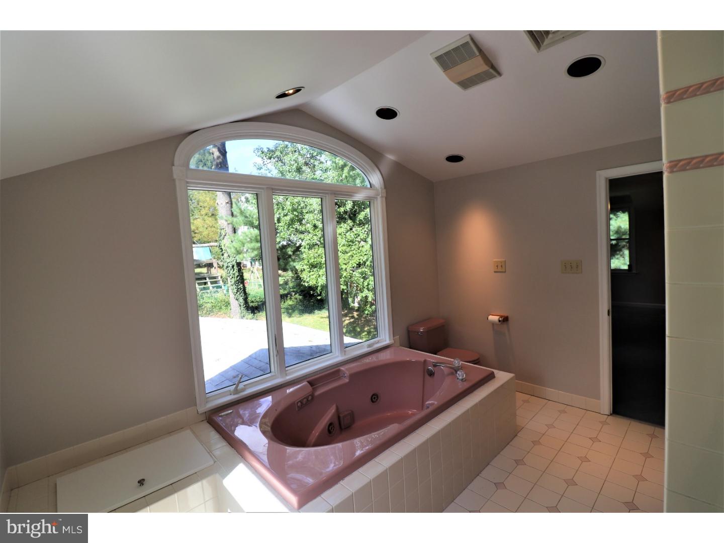 144 Orchard Road Springfield, PA 19064 - Photo 9 of 25 Bathroom