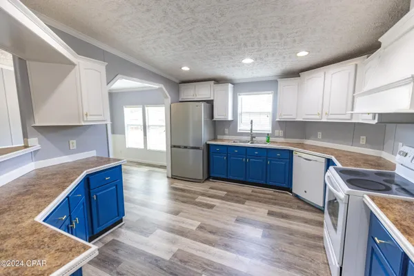 $2,200 | 20507 Spires Street, Panama City Beach, FL 32413