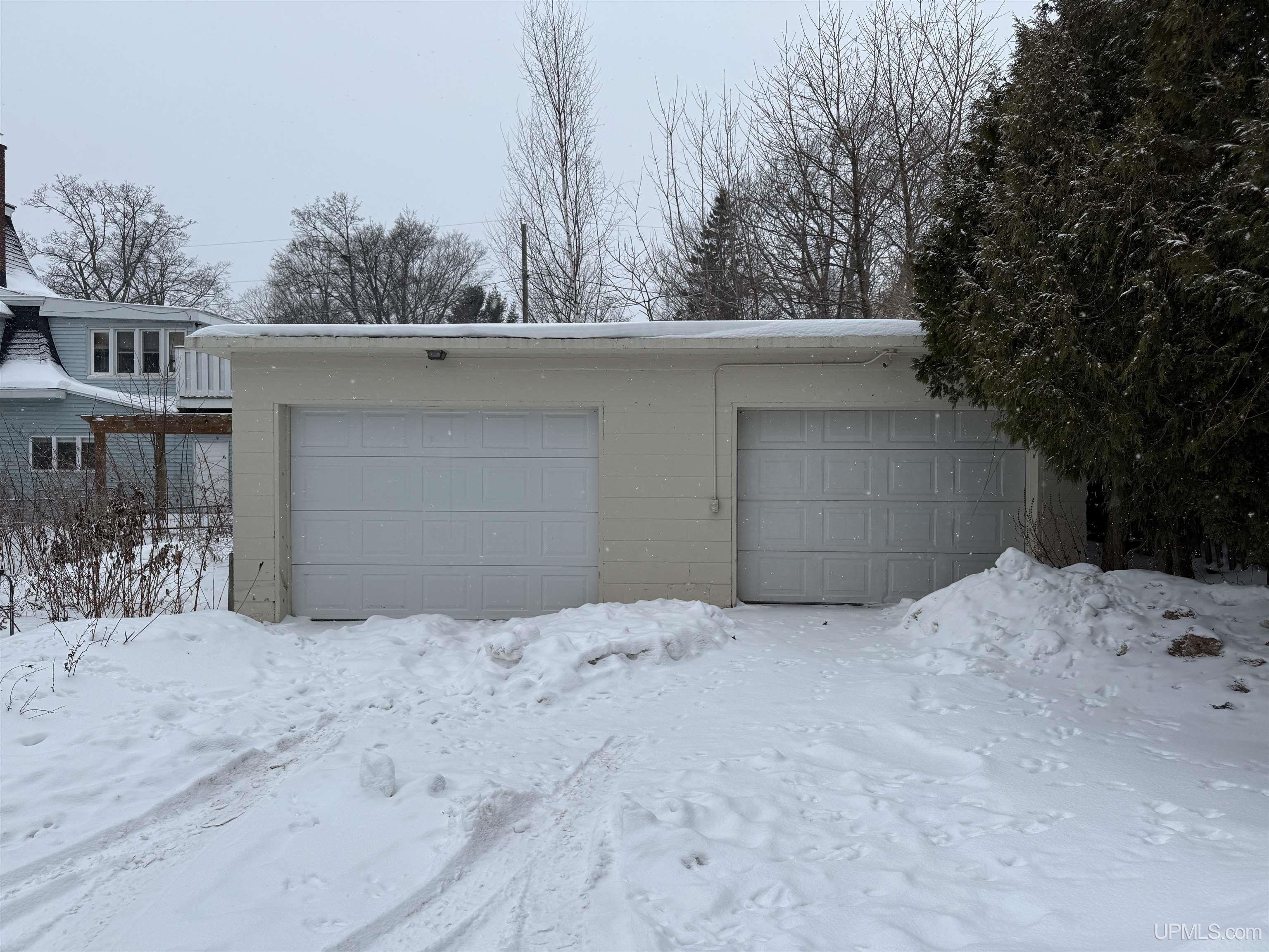 409 East Ridge Street Marquette, MI 49855 - Photo 8 of 71 Gallery Image 8