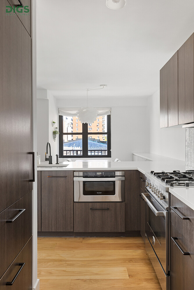 175 West 95th Street, Unit 7F Manhattan, NY 10025 - Photo 3 of 10