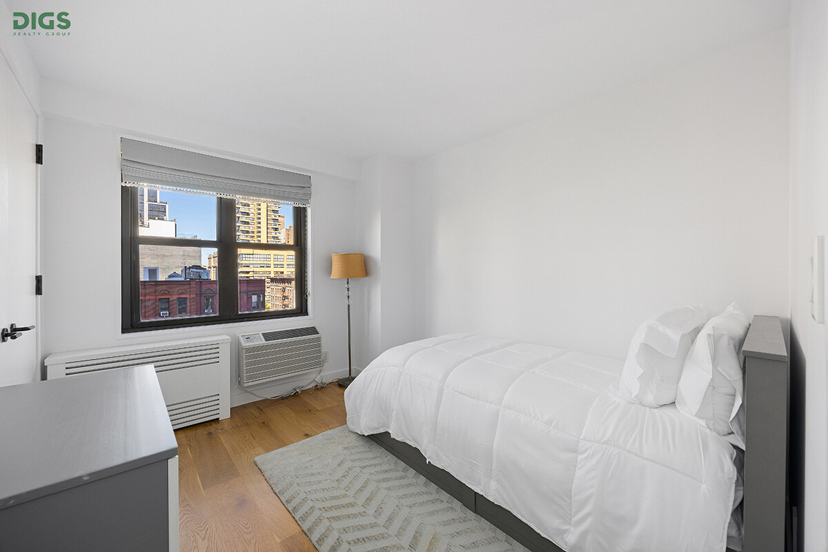175 West 95th Street, Unit 7F Manhattan, NY 10025 - Photo 7 of 10