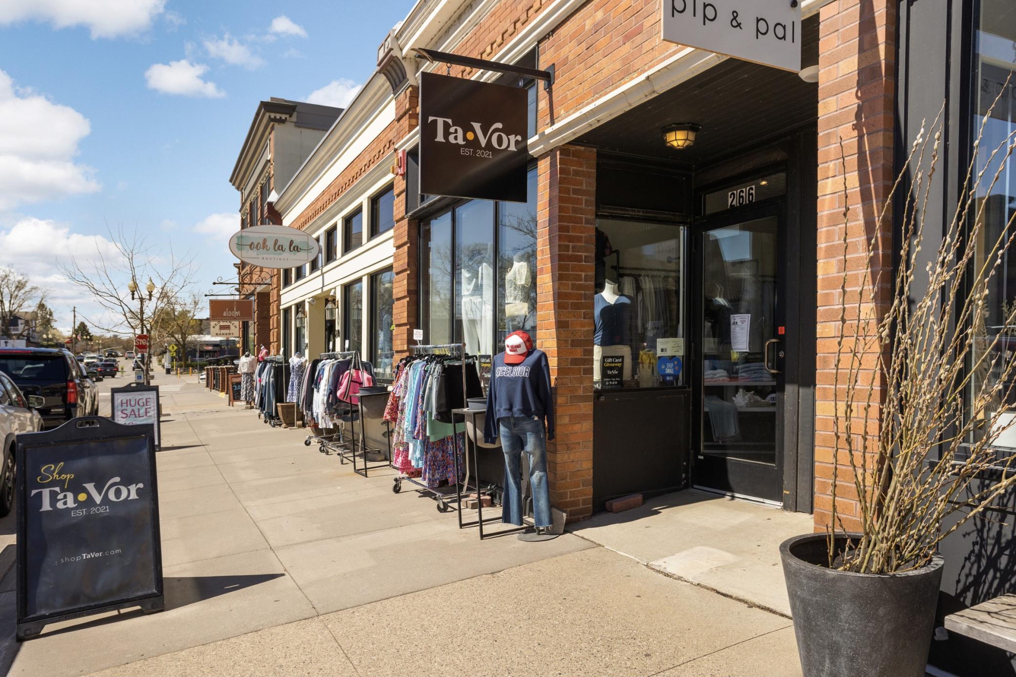 647 Mill Street Excelsior, MN 55331 - Photo 33 of 39