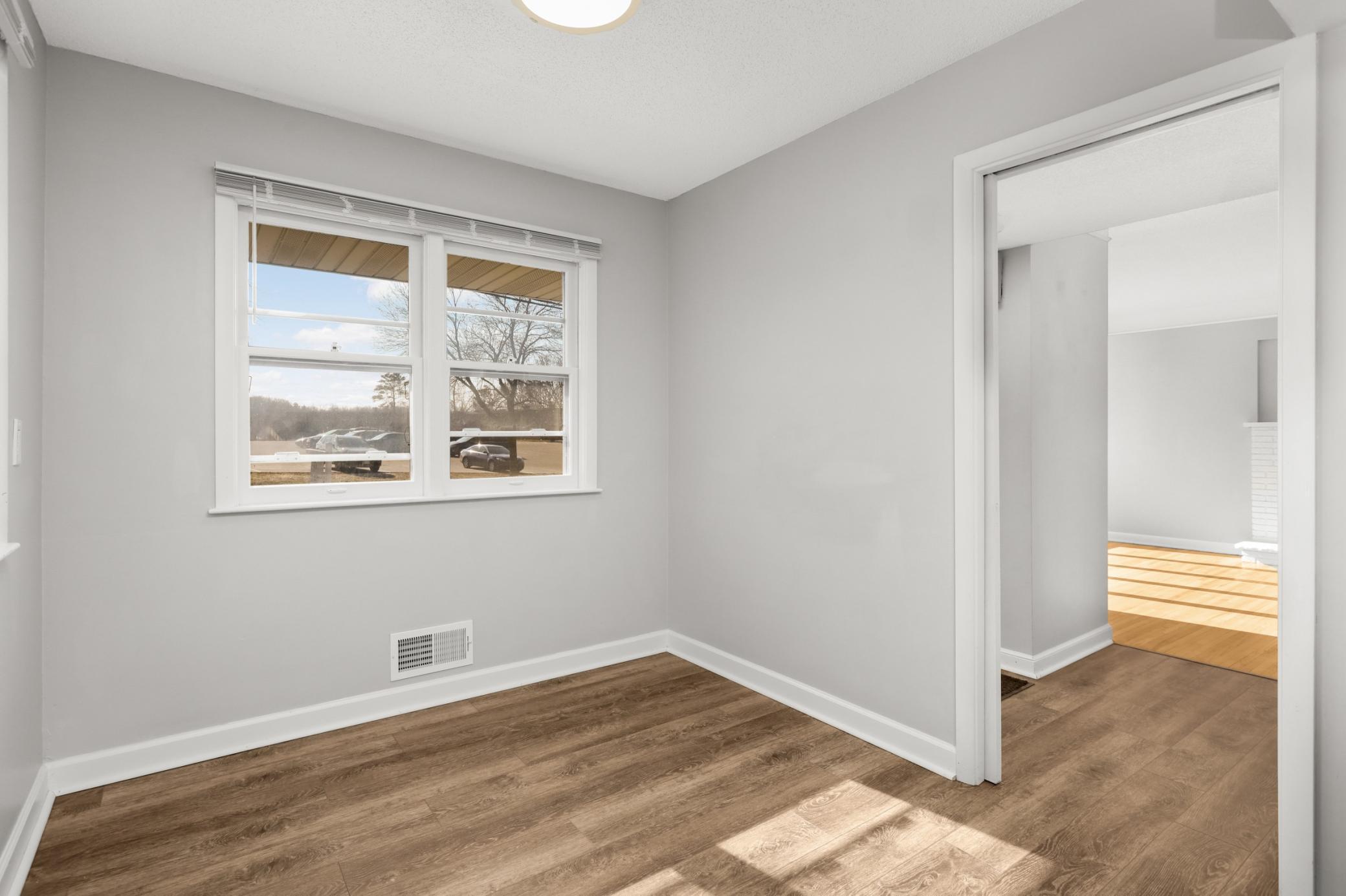 647 Mill Street Excelsior, MN 55331 - Photo 8 of 39