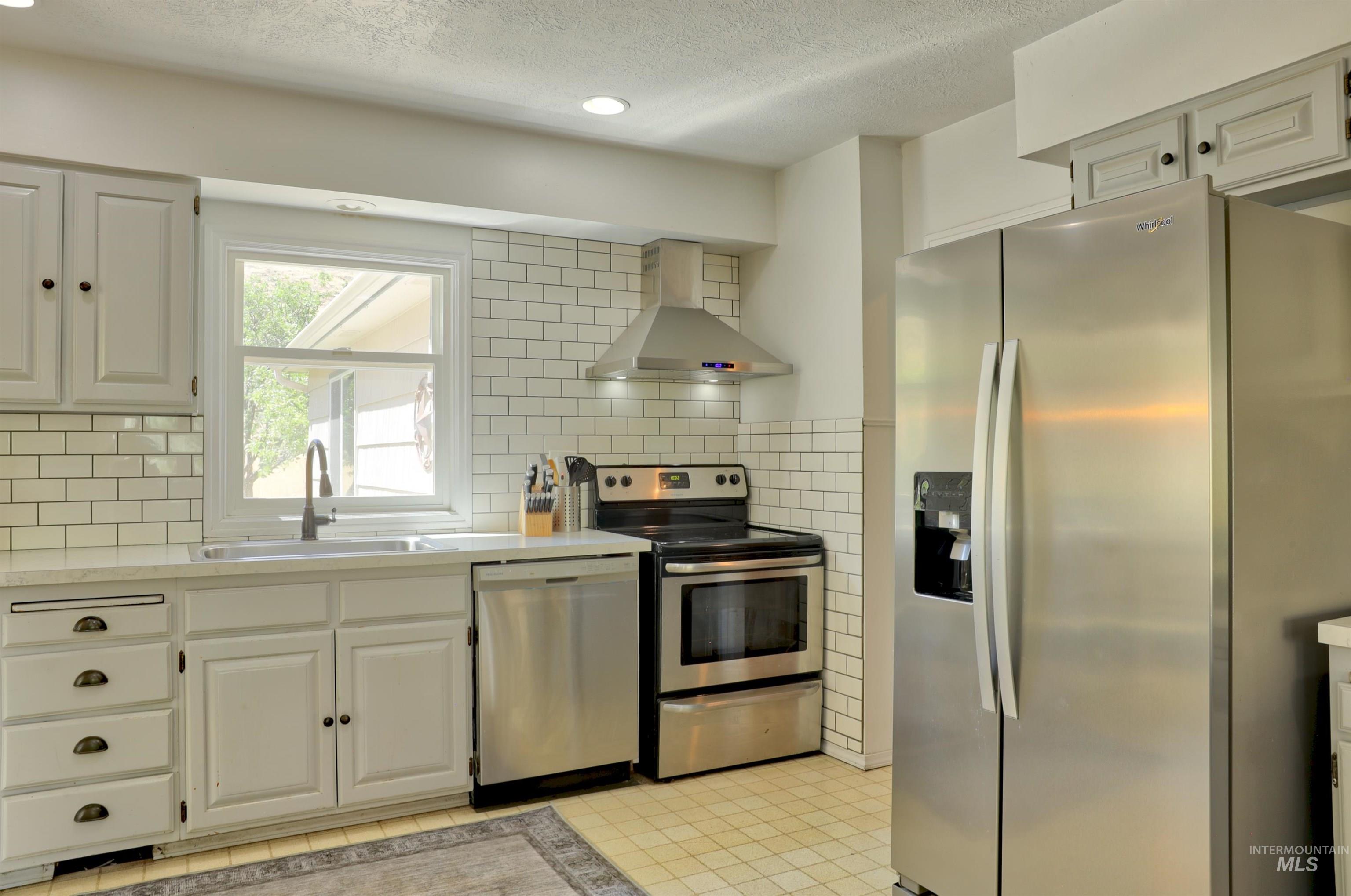 27035 Snake River Road Huntington, OR 97907 - Photo 6 of 50