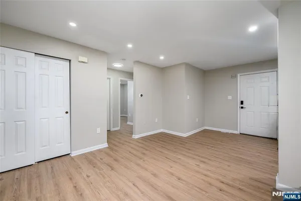 $2,100 | 114 Watson Avenue, Unit 1, Newark, NJ 07112