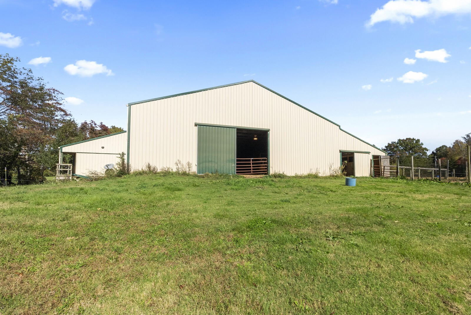 355 A Jernigan Road Portland, TN 37148 - Photo 42 of 47 a view of a backyard of the house