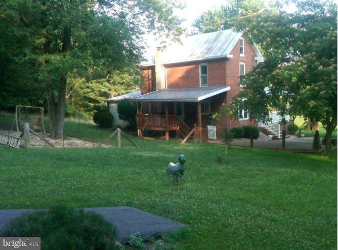 4226 Hoffmanville Road Manchester, MD 21102 - Photo 4 of 7 Exterior (Rear)