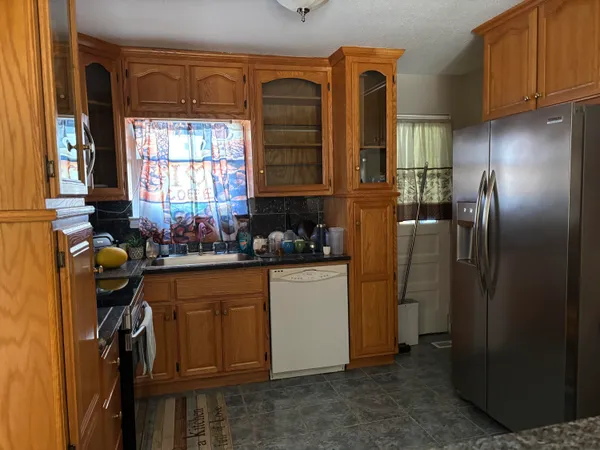 $1,800 | 215 Baxter Street, Chattanooga, TN 37415