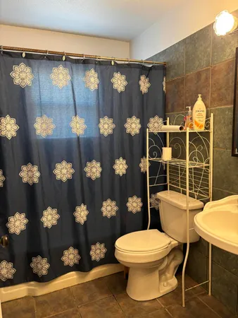 $1,800 | 215 Baxter Street, Chattanooga, TN 37415