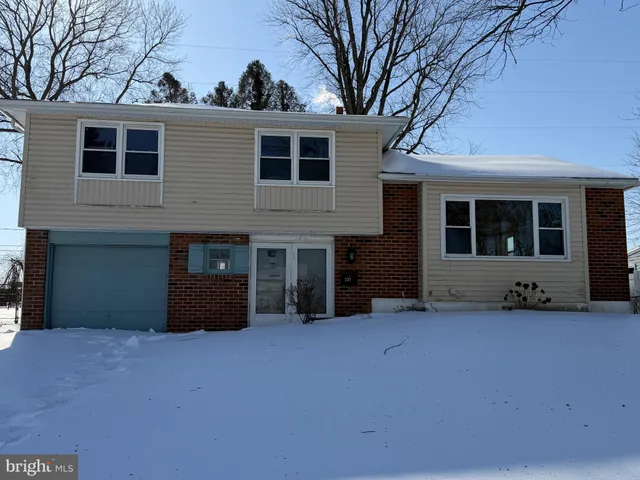 $330,000 | 221 South Dillwyn Road, Newark, DE 19711