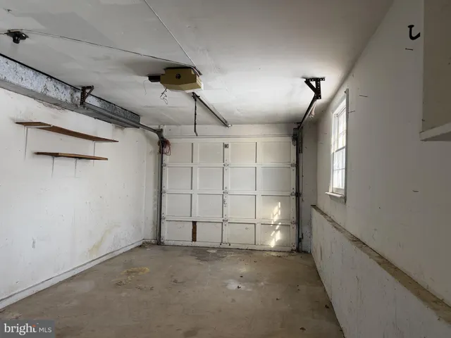 a view of a garage