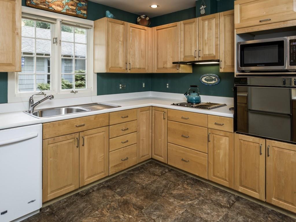 150 Foreside Road Falmouth, ME 04105 - Photo 8 of 35 Photo