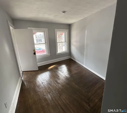$2,380 | 2310 Barnum Avenue, Unit 1, Stratford, CT 06615