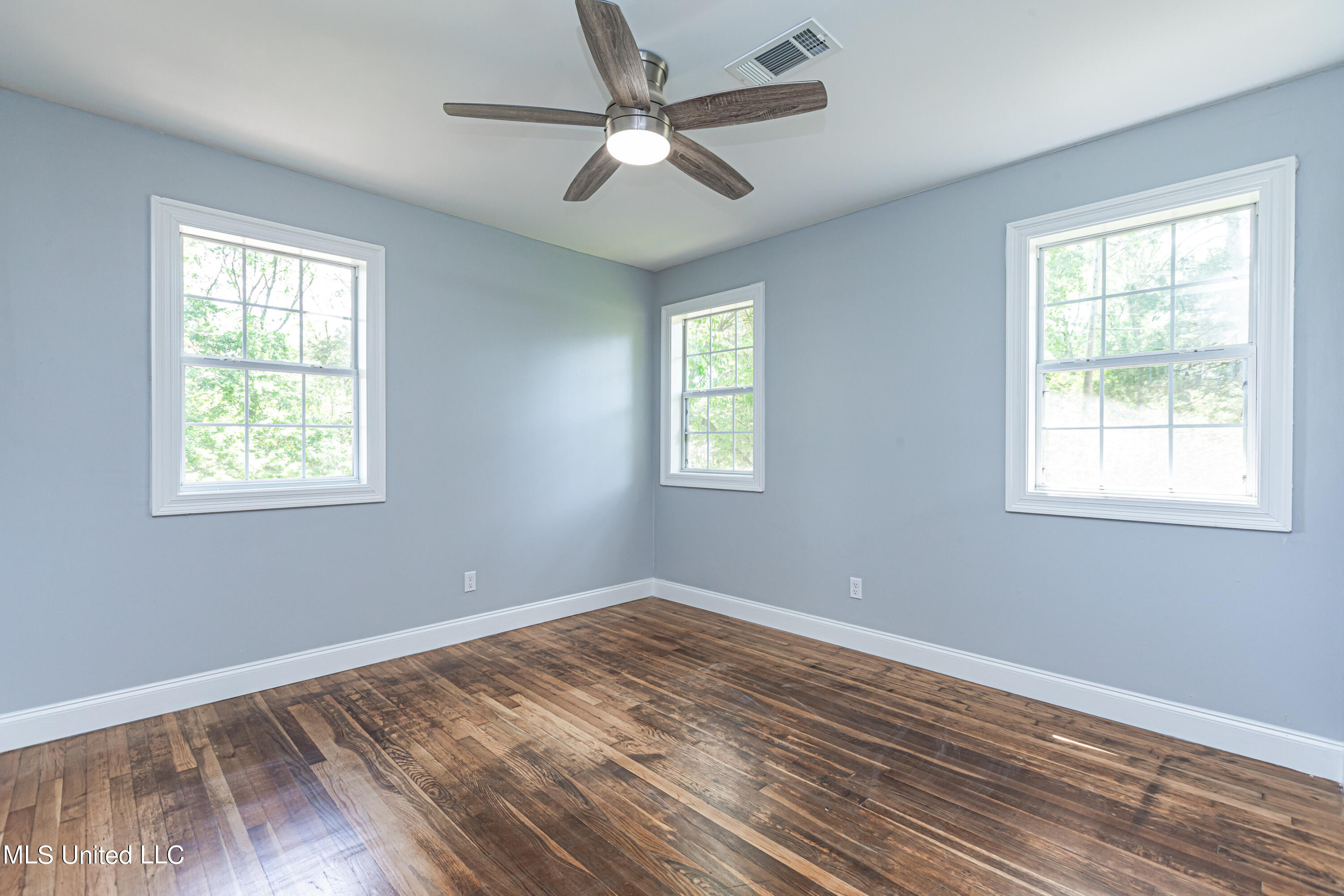 823 Raymond Road Jackson, MS 39204 - Photo 18 of 26 926A5290