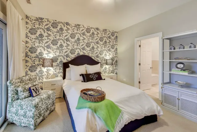 $4,500 | 1529 North Mohawk Street, Unit 2S, Chicago, IL 60610