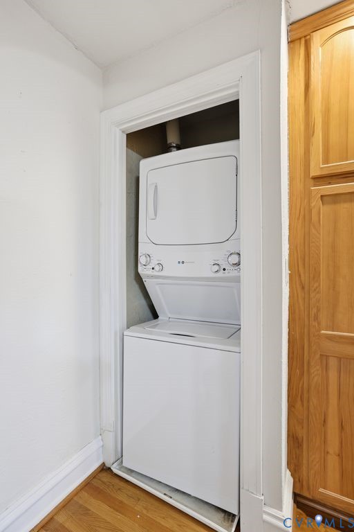 1112 Roseneath Road, Unit U9 Richmond, VA 23230 - Photo 5 of 10 Laundry room with stacked washing machine and drye