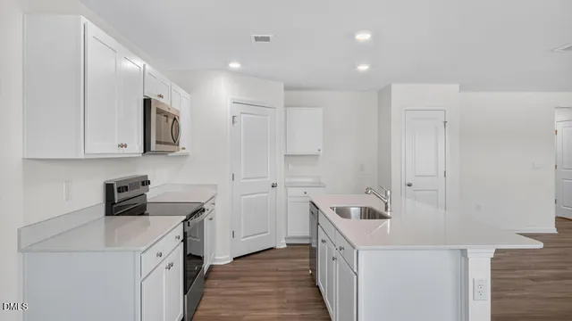 $355,000 | 221 Palomino Way, Clayton, NC 27520