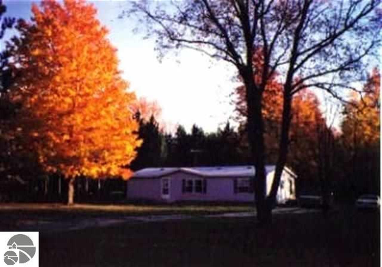 14461 Cinder Road Beulah, MI 49617 - Photo 20 of 20 1777012-19.JPG
