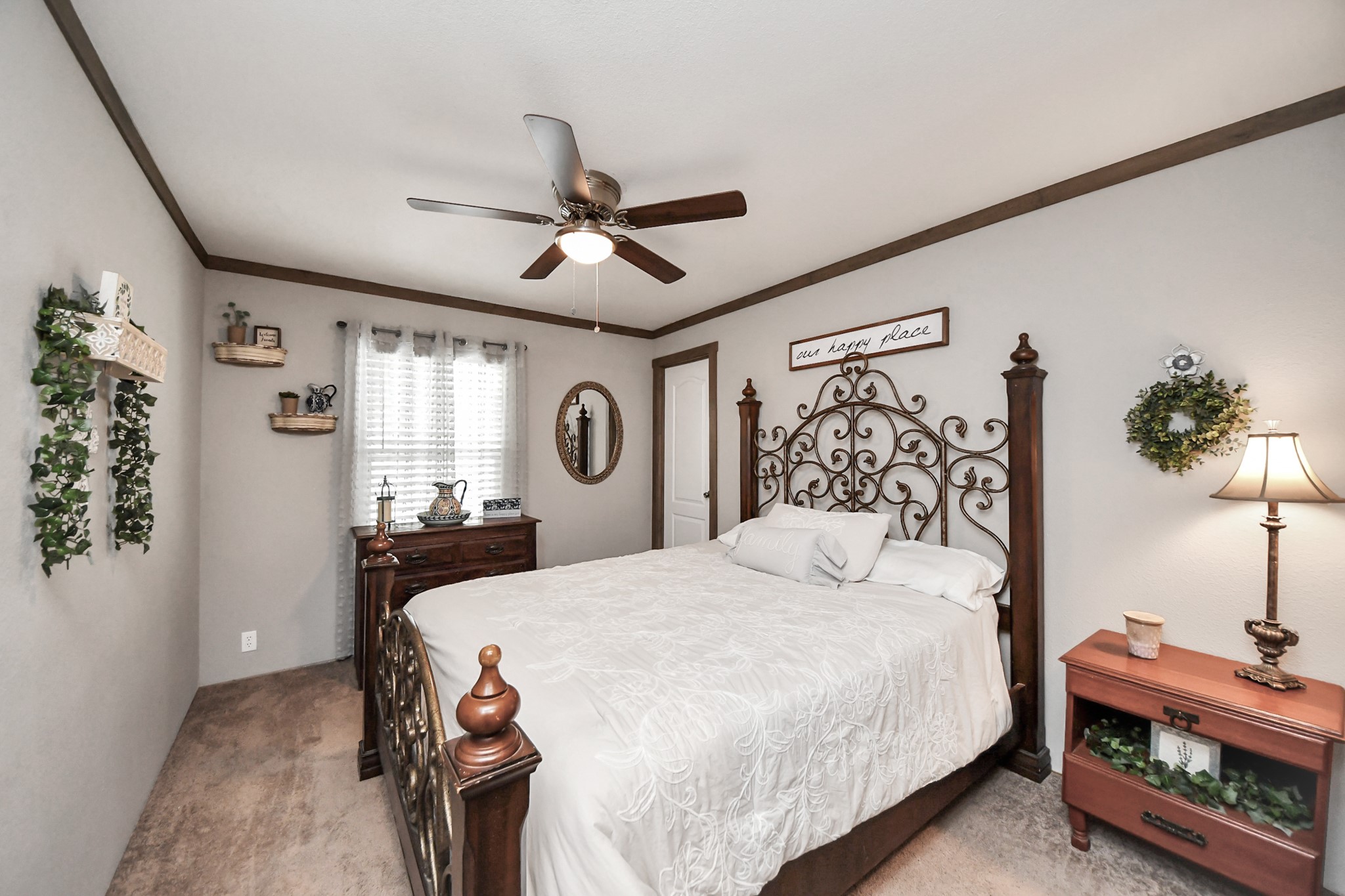 131 Kiowa Court Rosharon, TX 77583 - Photo 24 of 42 Cozy 2nd bedroom features a ceiling fan, plush carpet, and a walk in closet
