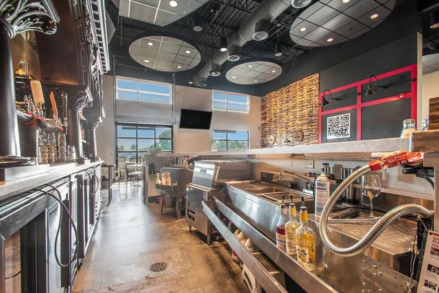 $800,000 | 702 West Lincoln Avenue, Goshen, IN 46526