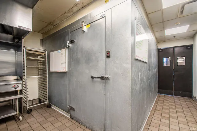 $800,000 | 702 West Lincoln Avenue, Goshen, IN 46526