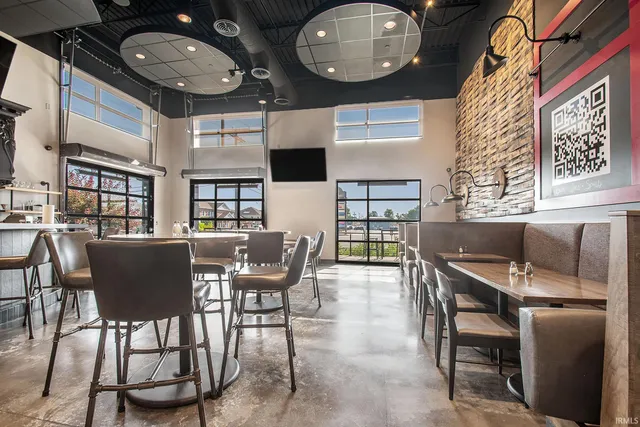 $800,000 | 702 West Lincoln Avenue, Goshen, IN 46526