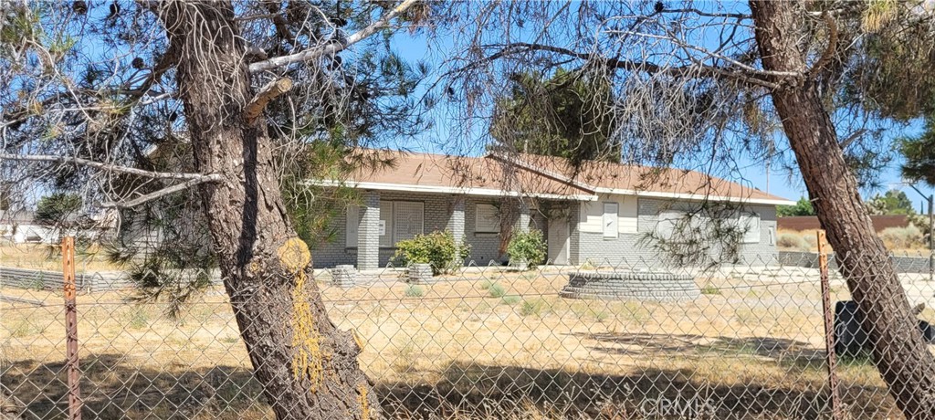 10175 Wilson Ranch Road Phelan, CA 92371 - Photo 4 of 5