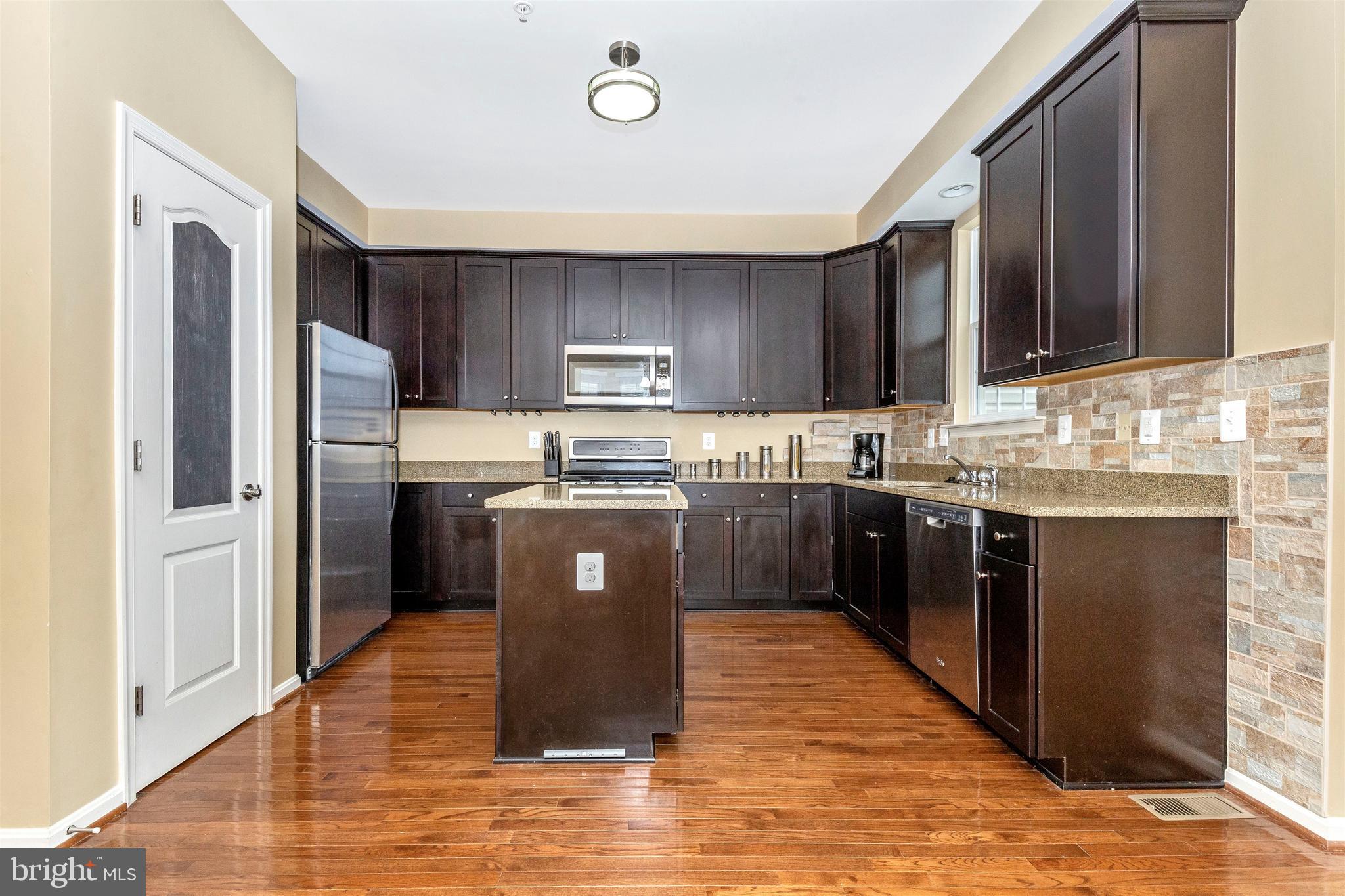 13024 Yellow Jacket Road Hagerstown, MD 21740 - Photo 14 of 58 Kitchen - Stainless Steel Appliances