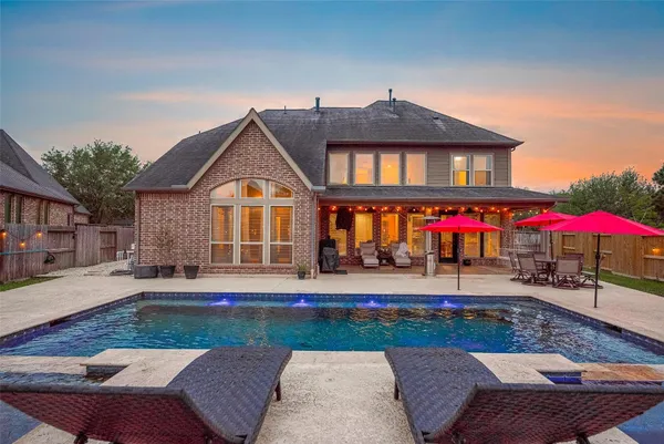 $675,000 | 27554 Kingsland Pl Lane, Fulshear, TX 77441
