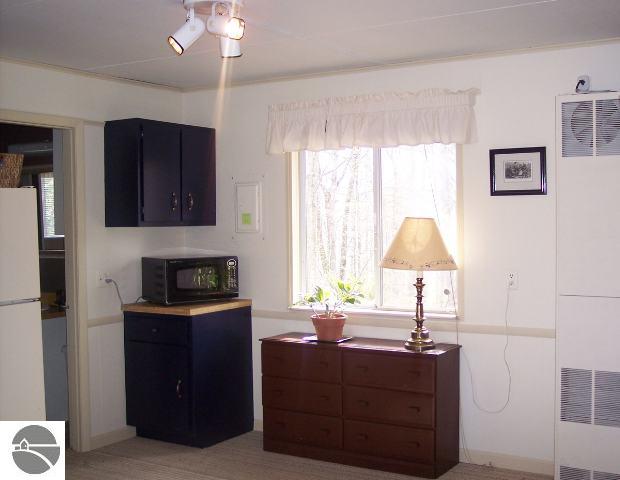 1677884-3.JPG