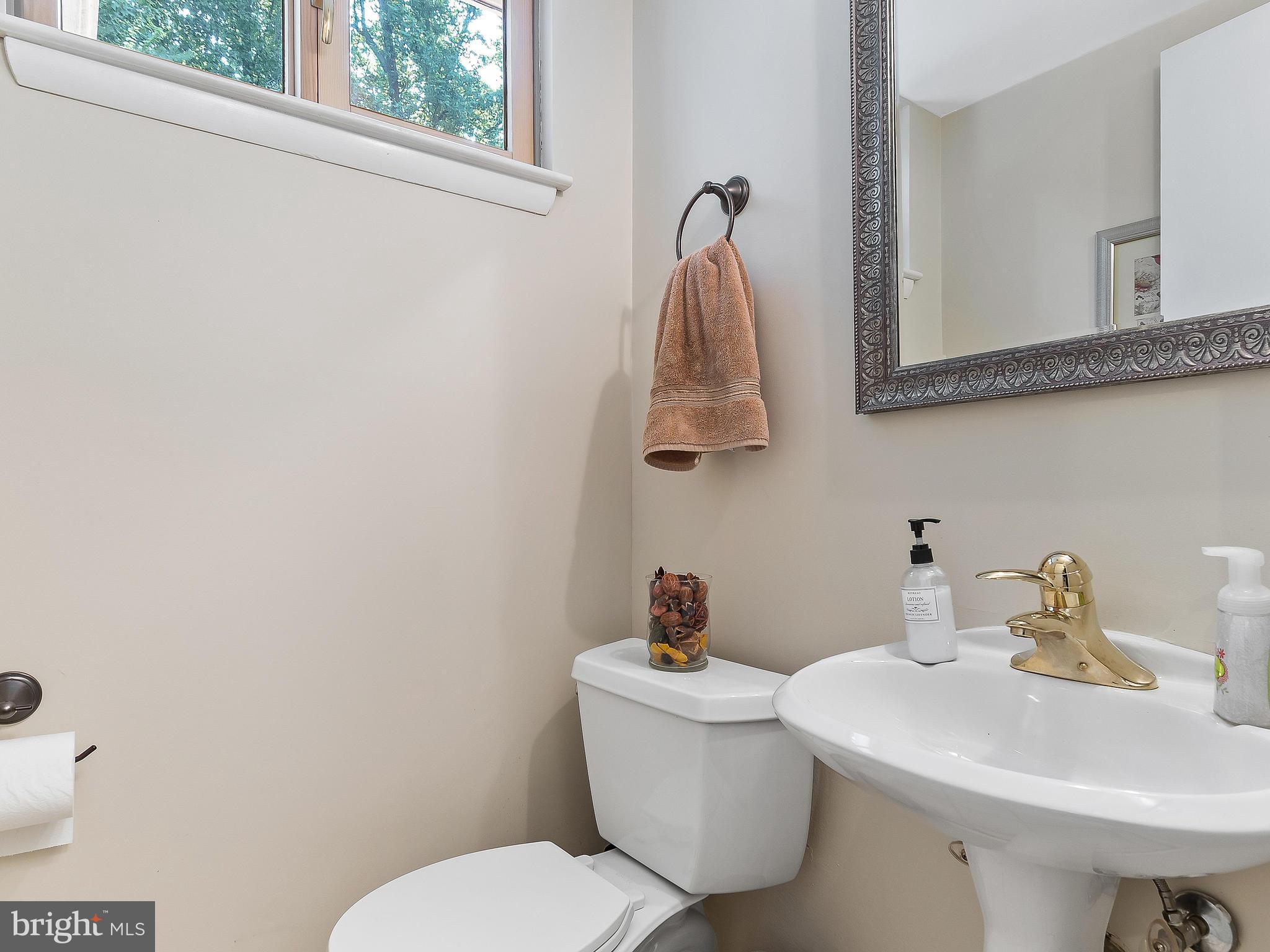 600 Winona Court Silver Spring, MD 20902 - Photo 14 of 30 Bath