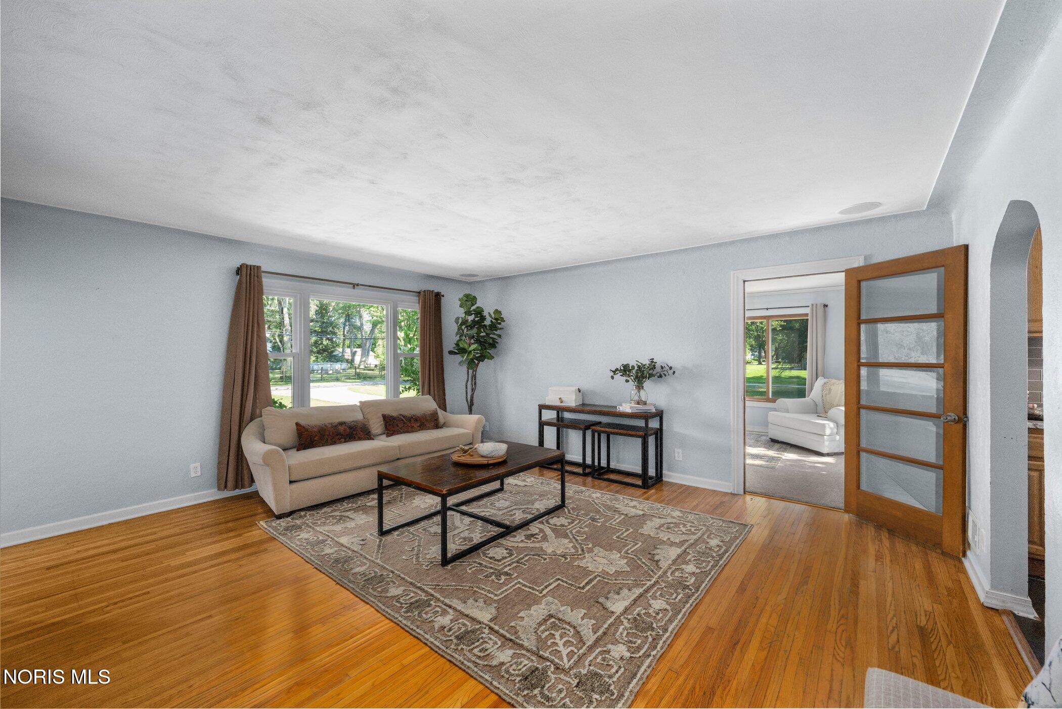 4725 Vineyard Road Toledo, OH 43623 - Photo 4 of 24 Gallery Image 4