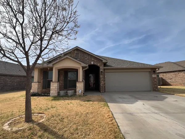 $2,300 | 7349 100th Street, Lubbock, TX 79424