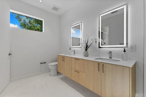 $795,000 | 668 Newton Avenue South, St. Petersburg, FL 33701