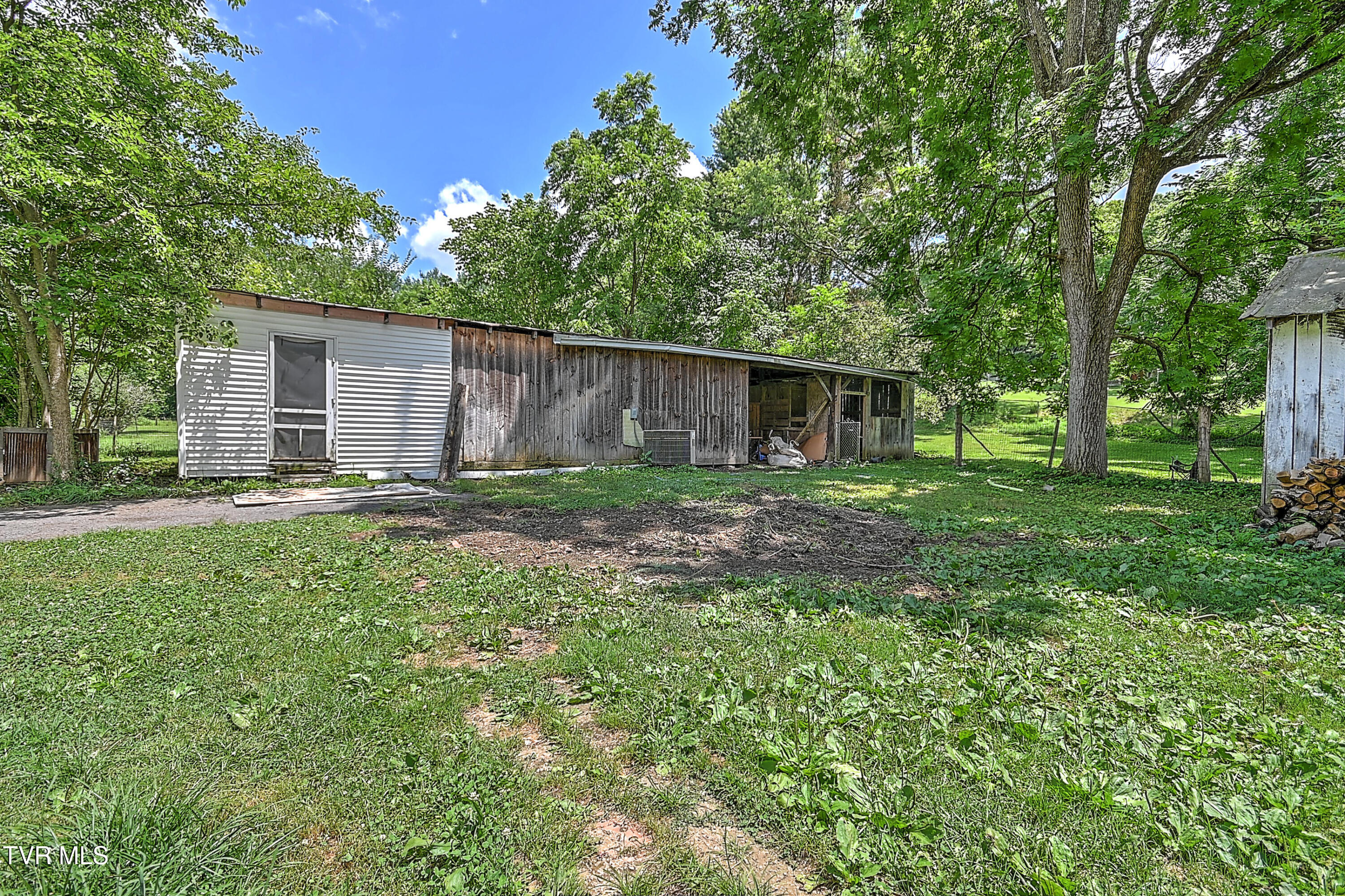 301 Keenburg Road Bluff City, TN 37618 - Photo 42 of 58 301 Keenburg TJ-41