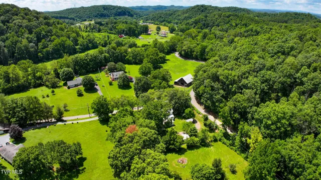 $245,000 | 301 Keenburg Road, Bluff City, TN 37618