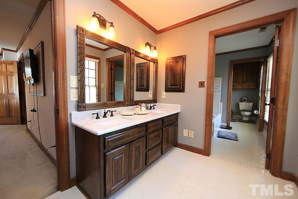100 Sturbridge Road Raleigh, NC 27615 - Photo 9 of 17