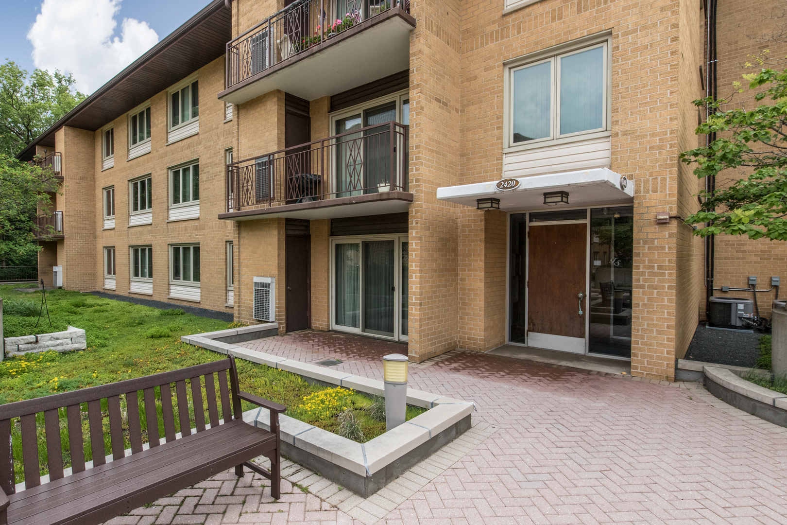 2420 West Talcott Road, Unit 111 Park Ridge, IL 60068 - Photo 1 of 27 Gallery Image 1
