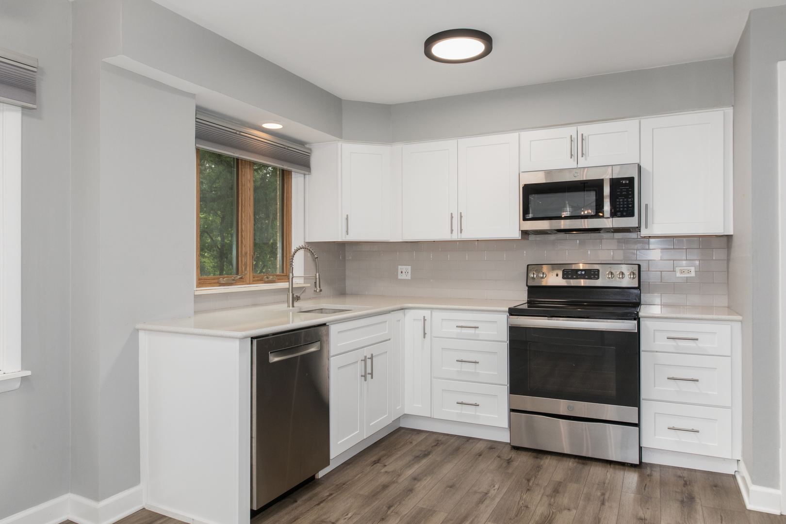 2420 West Talcott Road, Unit 111 Park Ridge, IL 60068 - Photo 12 of 27 Gallery Image 12
