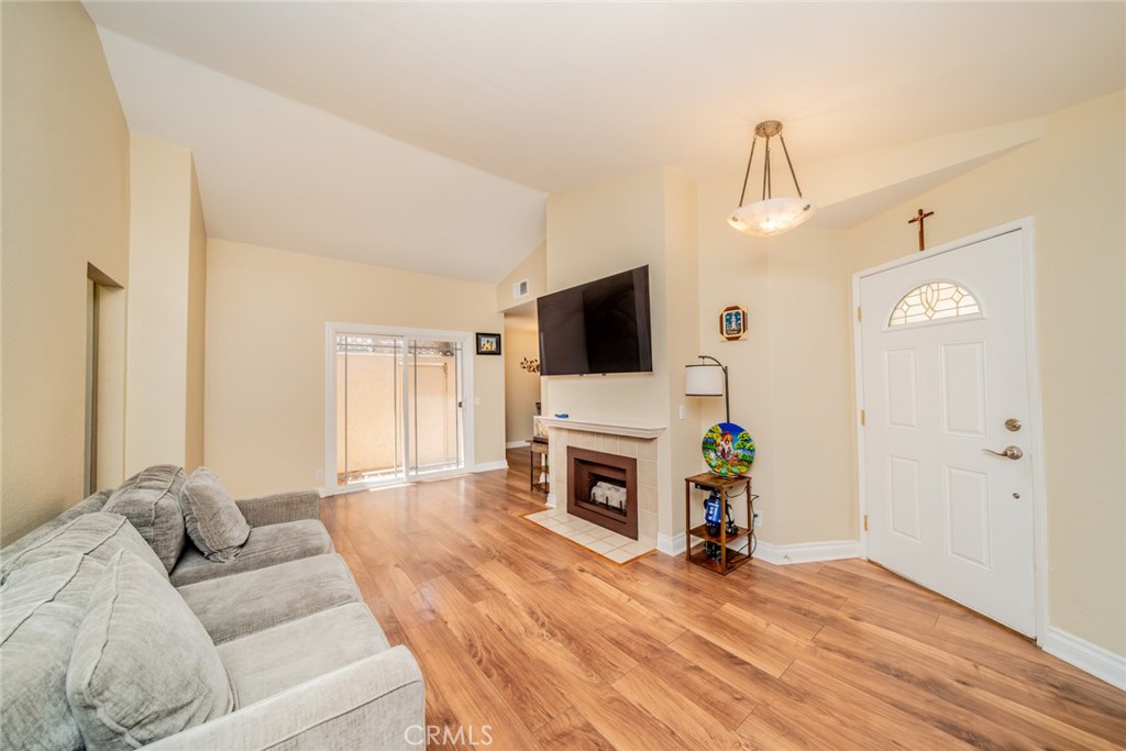6843 Cabrini Court Rancho Cucamonga, CA 91701 - Photo 3 of 28