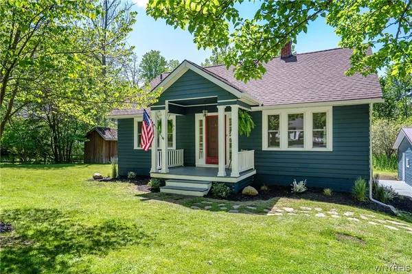 $399,900 | 4076 Freeman Road, Orchard Park, NY 14127