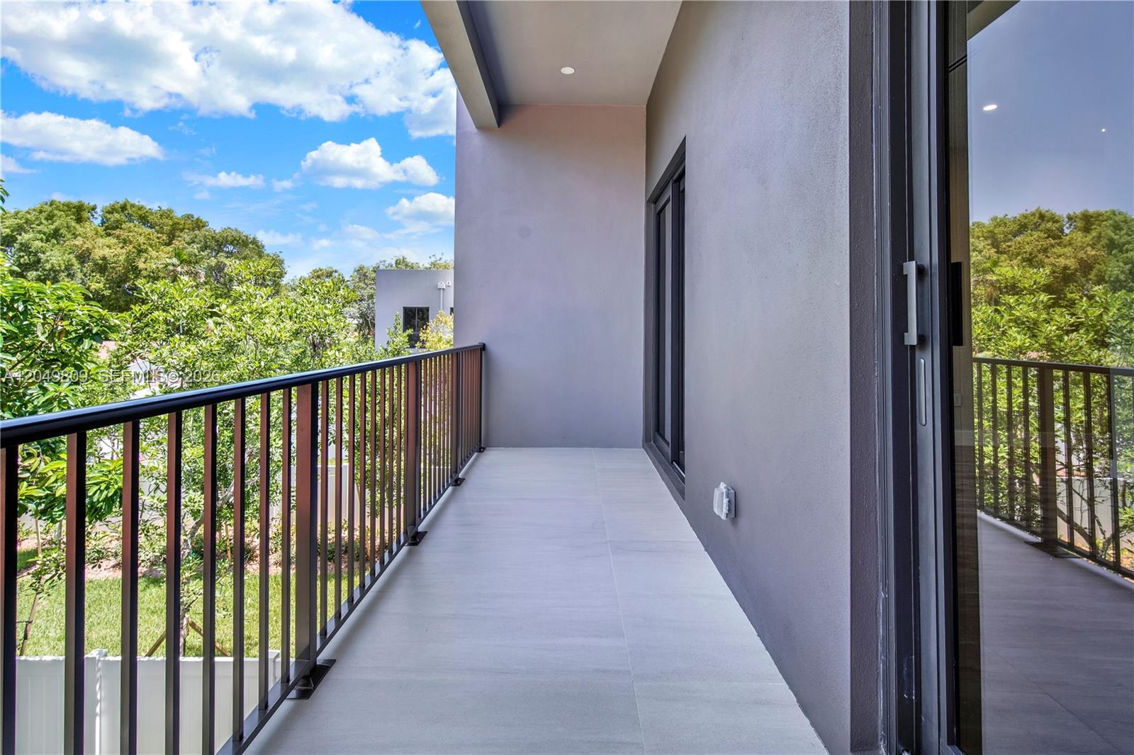 2889 Southwest 35th Avenue, Unit 2887 Miami, FL 33133 - Photo 35 of 62