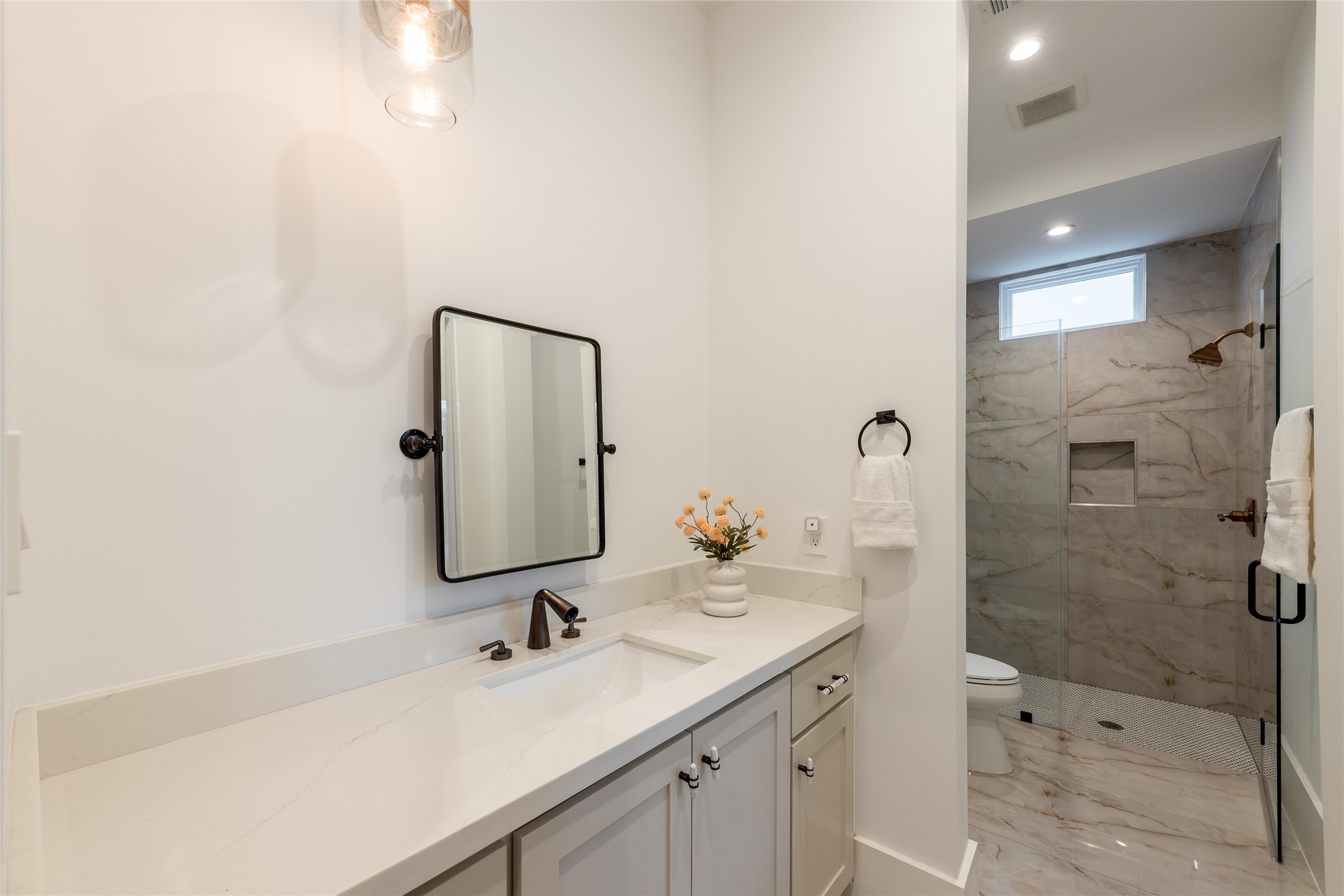 2817 Albans Road Houston, TX 77005 - Photo 8 of 49