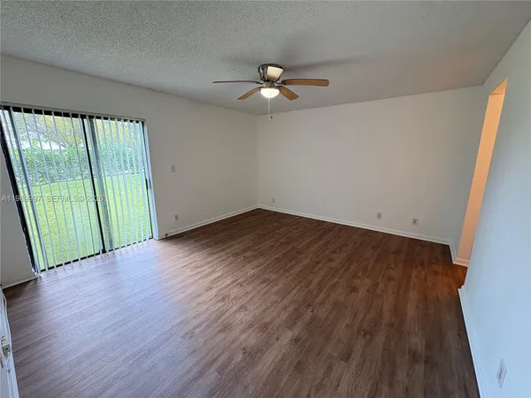 $2,400 | 8444 Shadow Court, Unit 43, Coral Springs, FL 33071